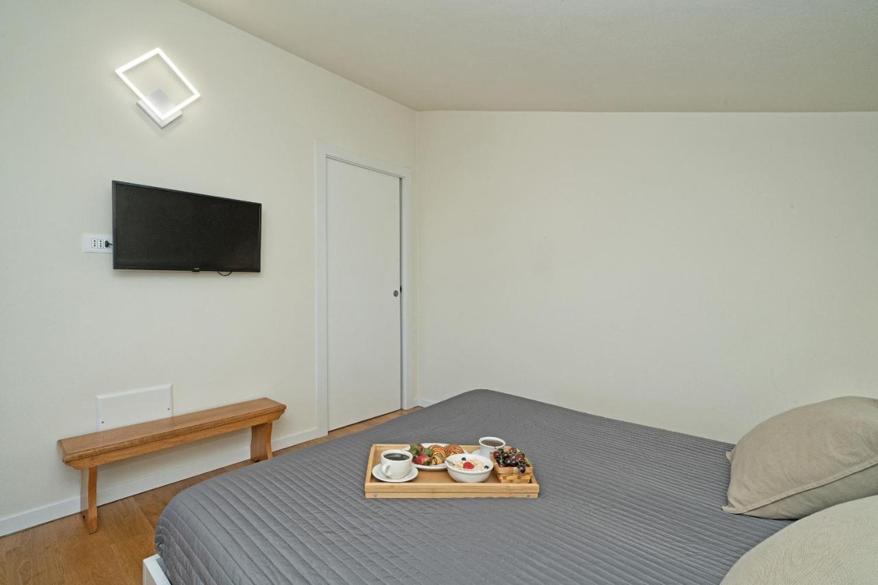 Apartamento Borgo Del Grillo P2-9 By Wonderful Italy Sirmione Exterior foto